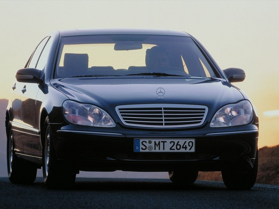Mercedes S-Class W220