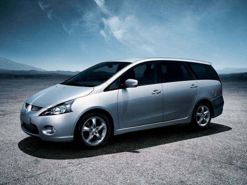 Mitsubishi Grandis 
