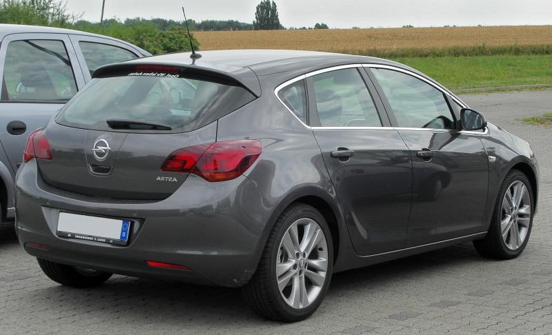 Opel Astra J