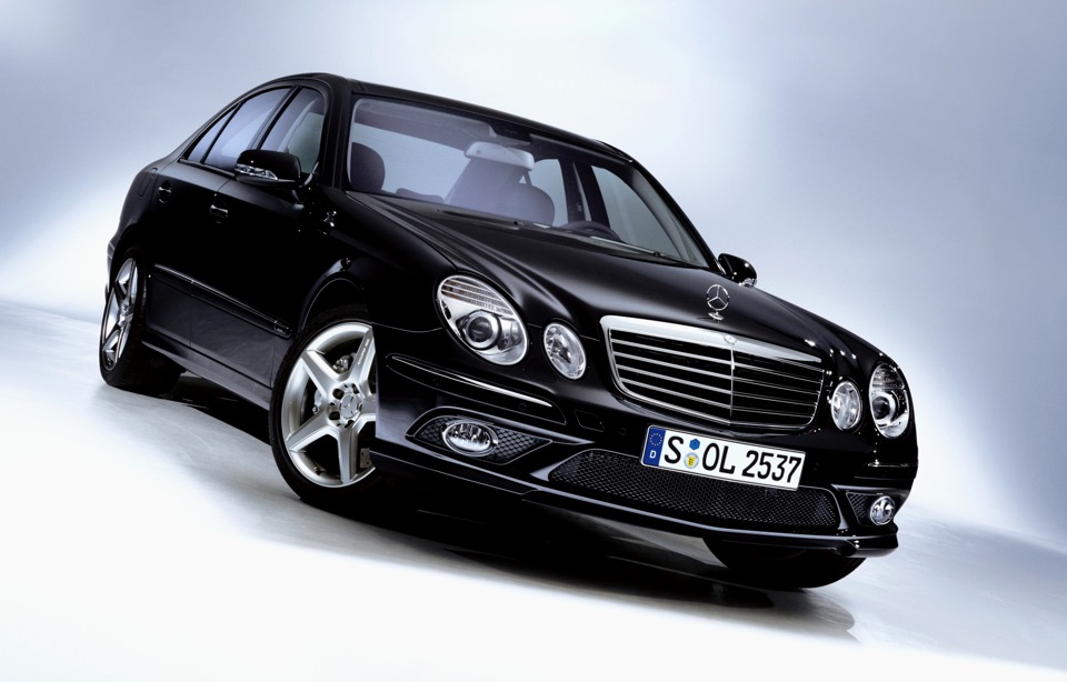 Mercedes E-Class W211